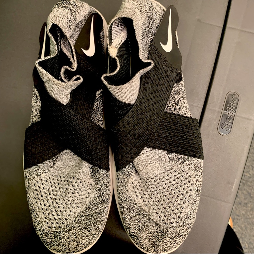 Nike free runs
